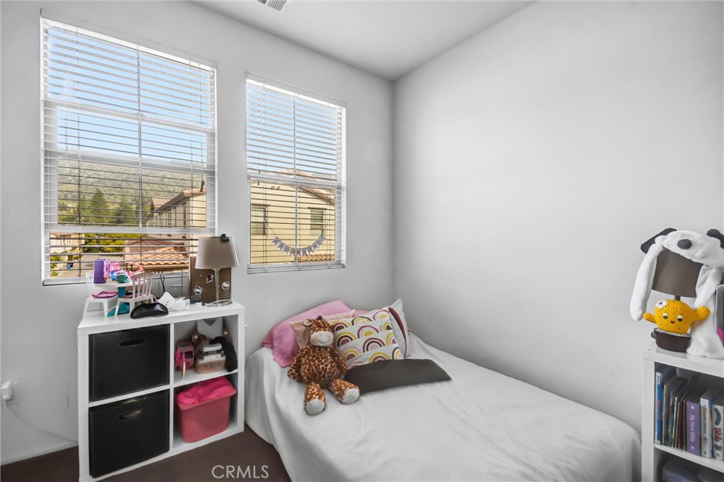 827 E Promenade E