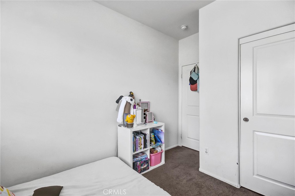 827 E Promenade E