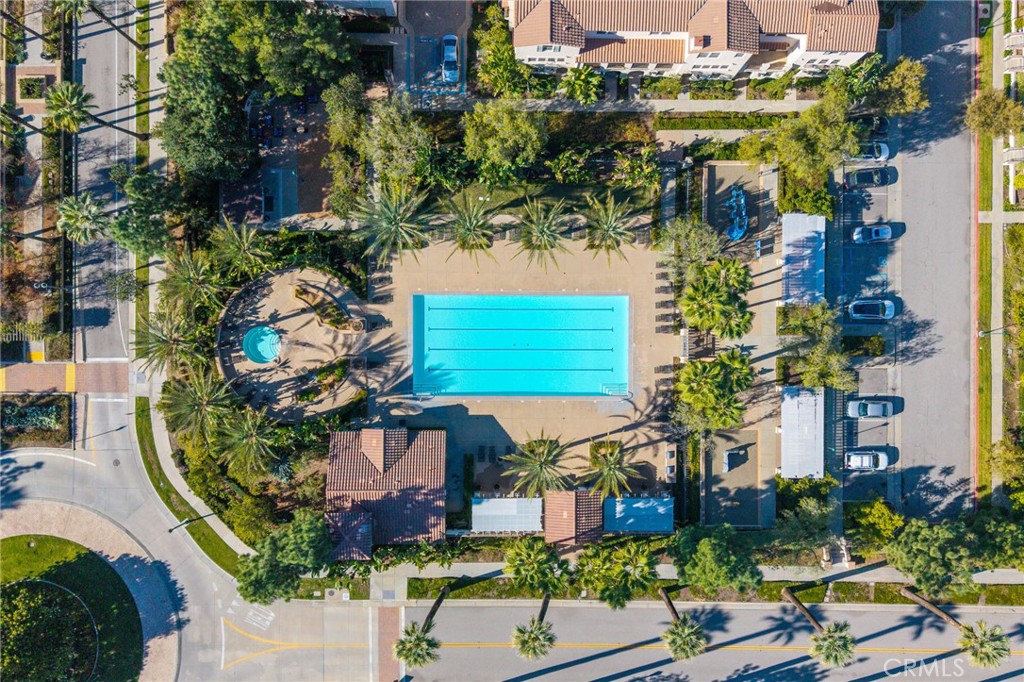 827 E Promenade E