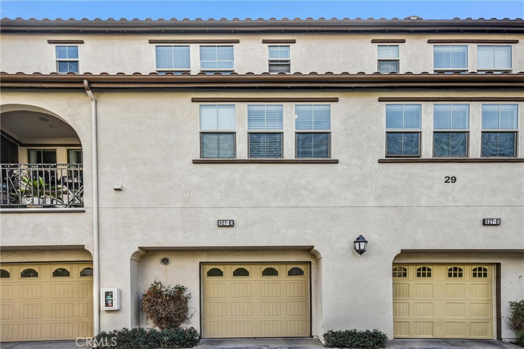 827 E Promenade E