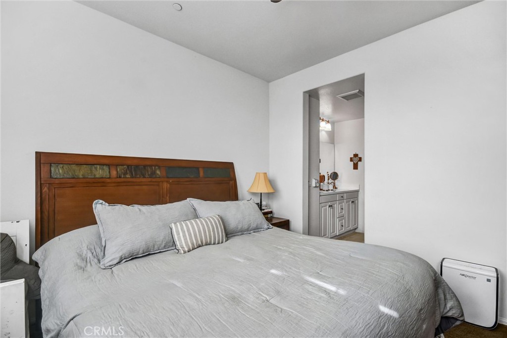 827 E Promenade E