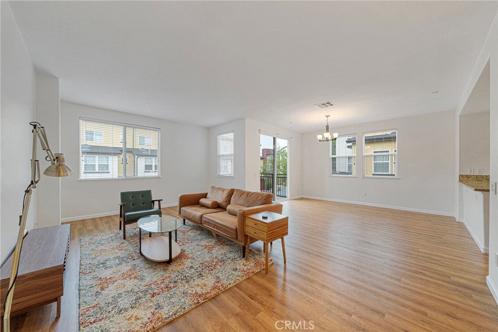 8620 Belford Ave 501