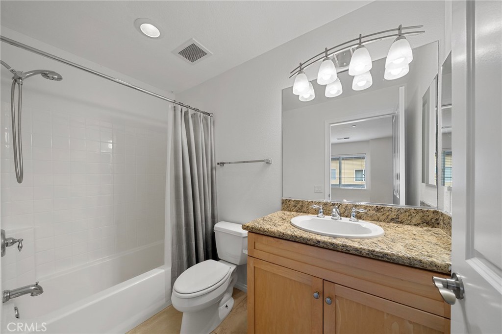 8620 Belford Ave 501