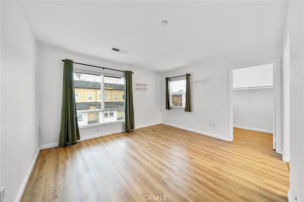 8620 Belford Ave 501