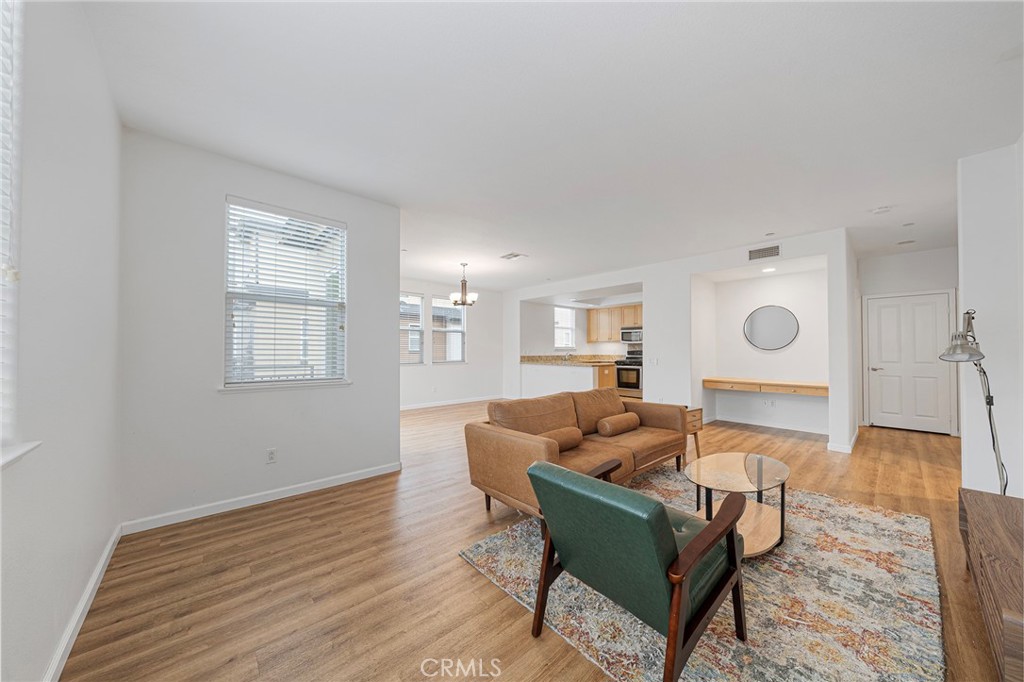 8620 Belford Ave 501