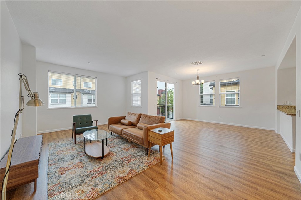 8620 Belford Ave 501