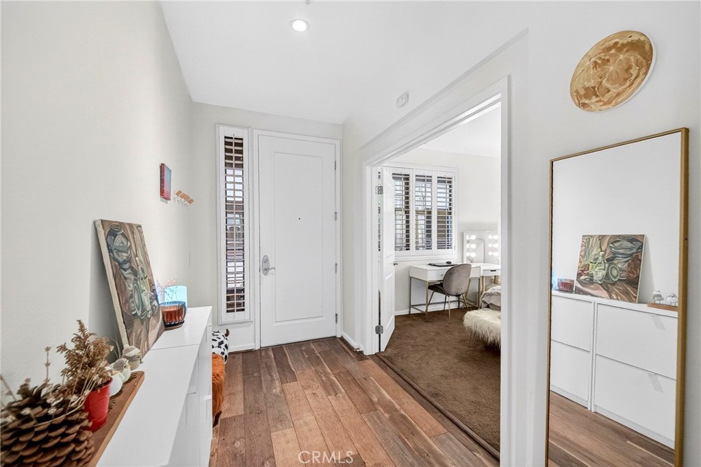 201 E Angeleno Avenue 206