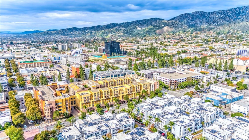 201 E Angeleno Avenue 206