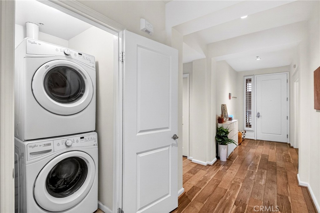 201 E Angeleno Avenue 206