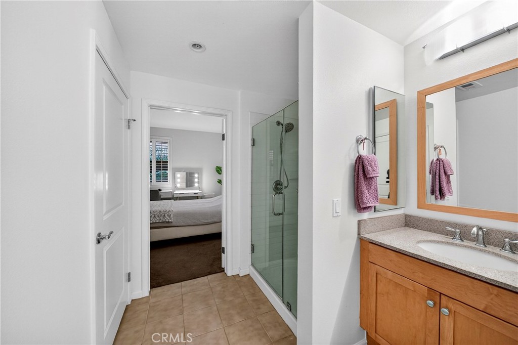 201 E Angeleno Avenue 206