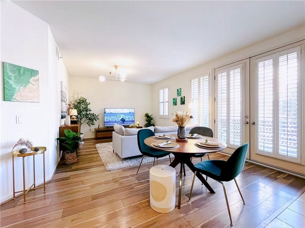 201 E Angeleno Avenue 206