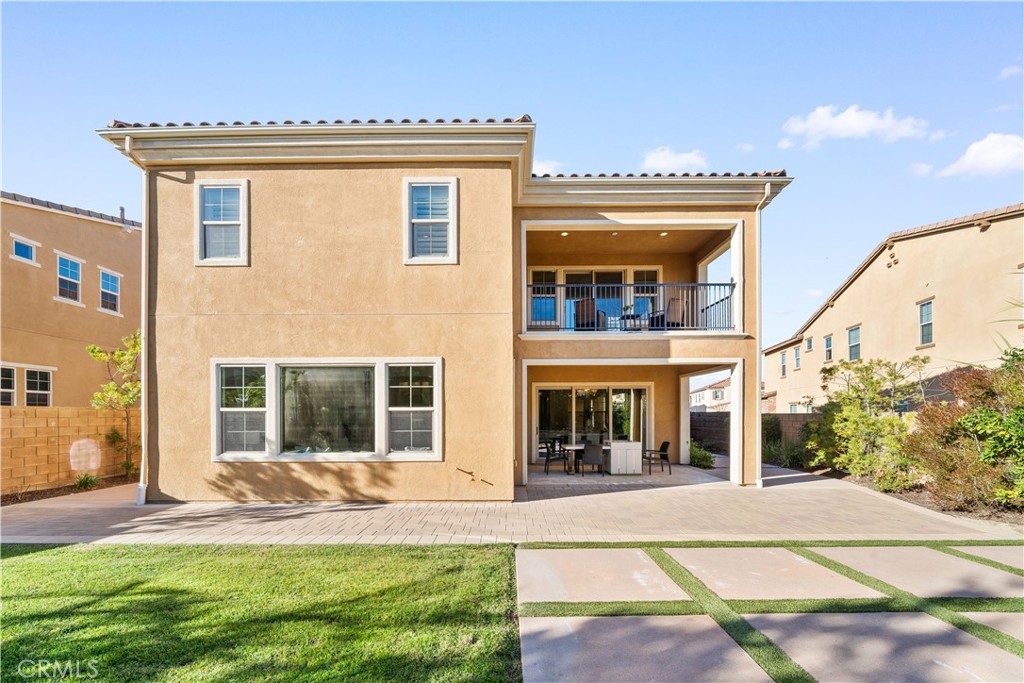 6005 Amora Drive