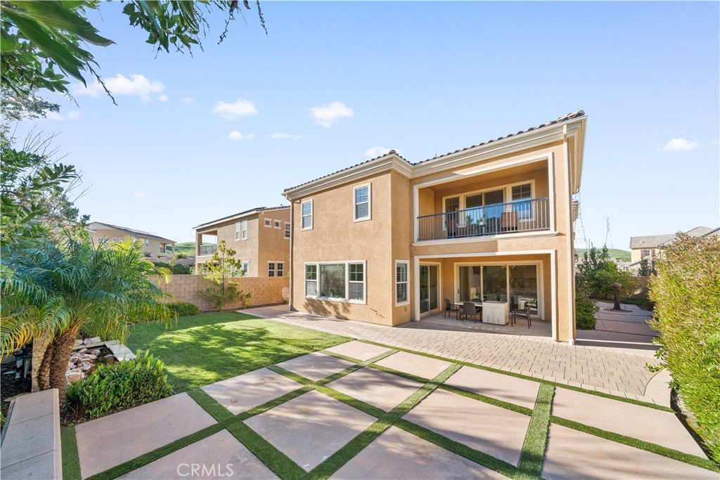 6005 Amora Drive
