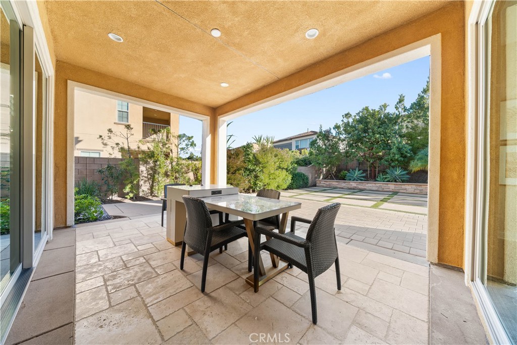 6005 Amora Drive