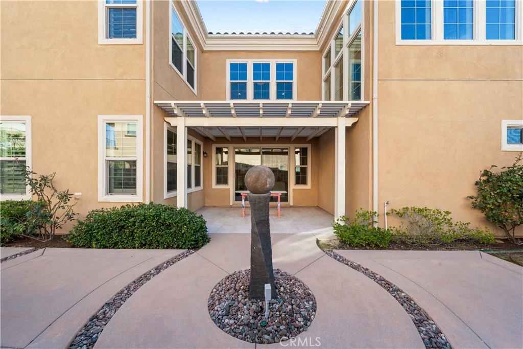6005 Amora Drive