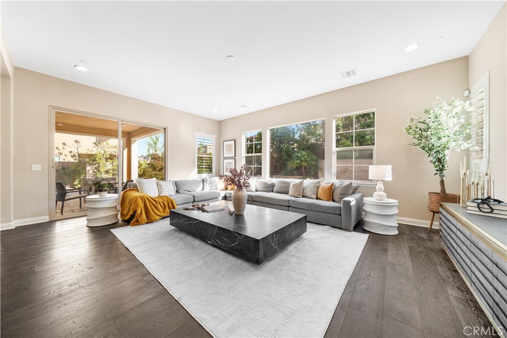 6005 Amora Drive