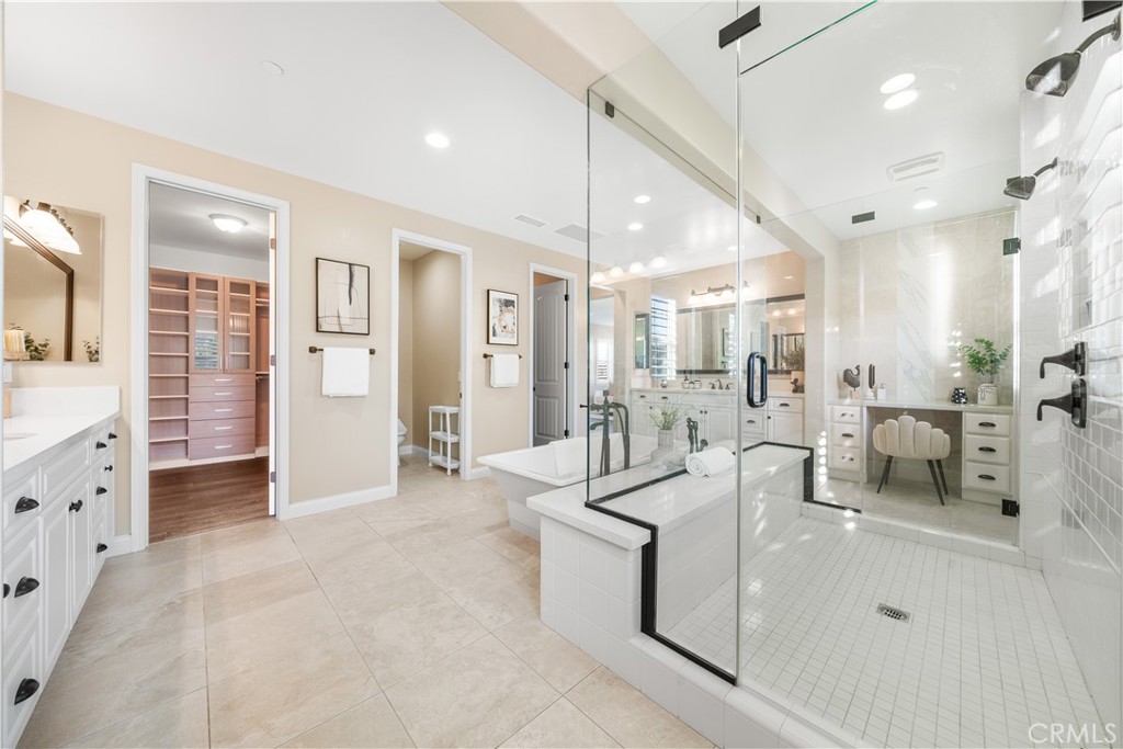 6005 Amora Drive
