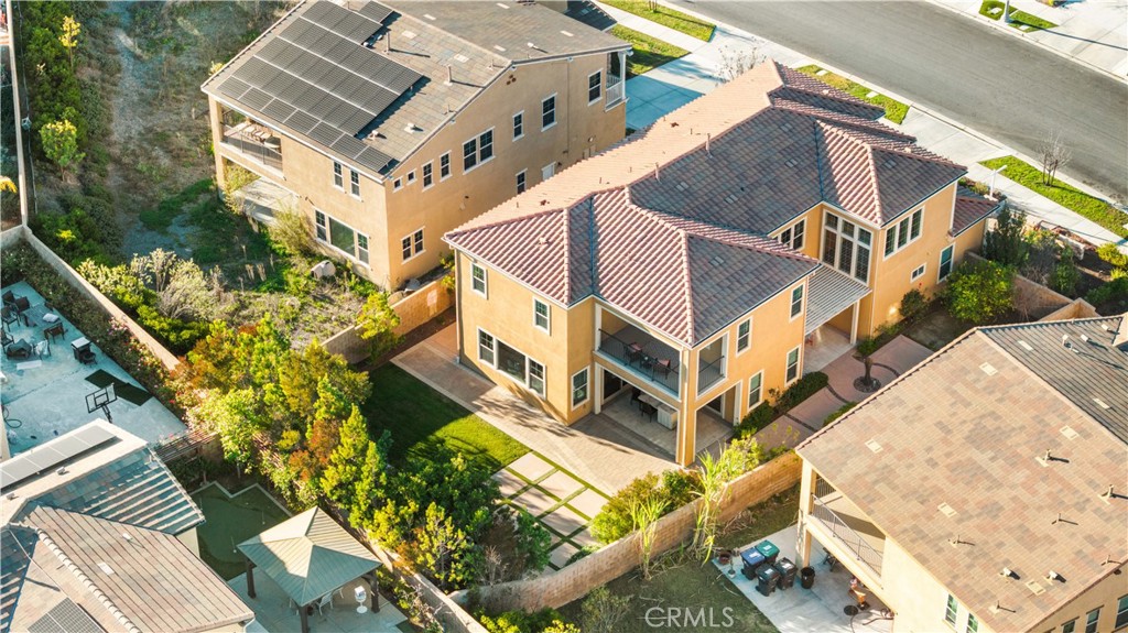 6005 Amora Drive