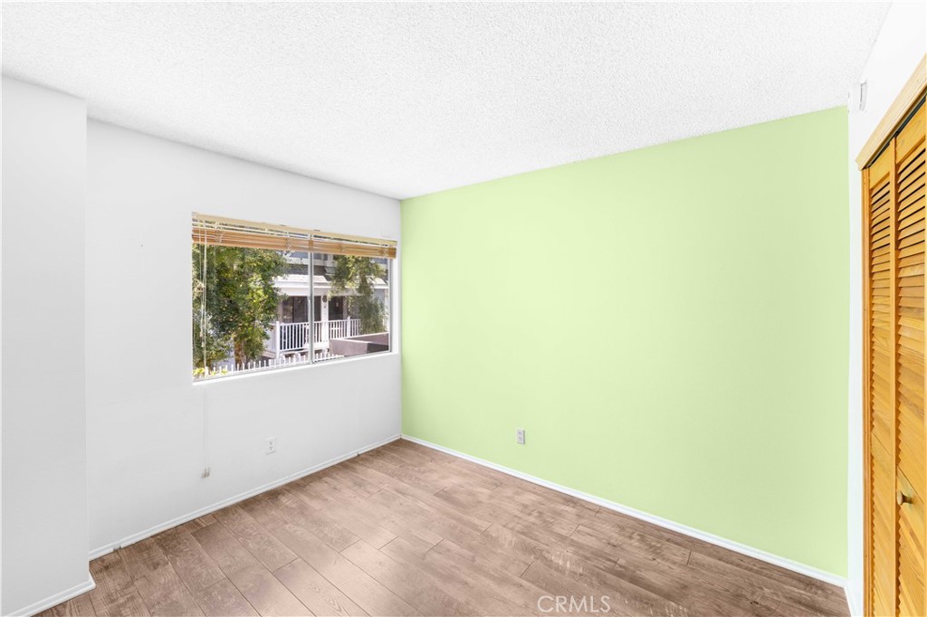 10126 Reseda Boulevard 121