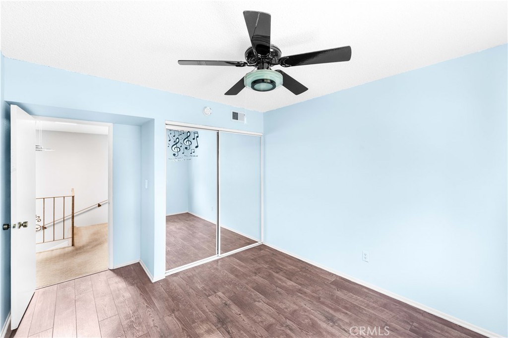 10126 Reseda Boulevard 121