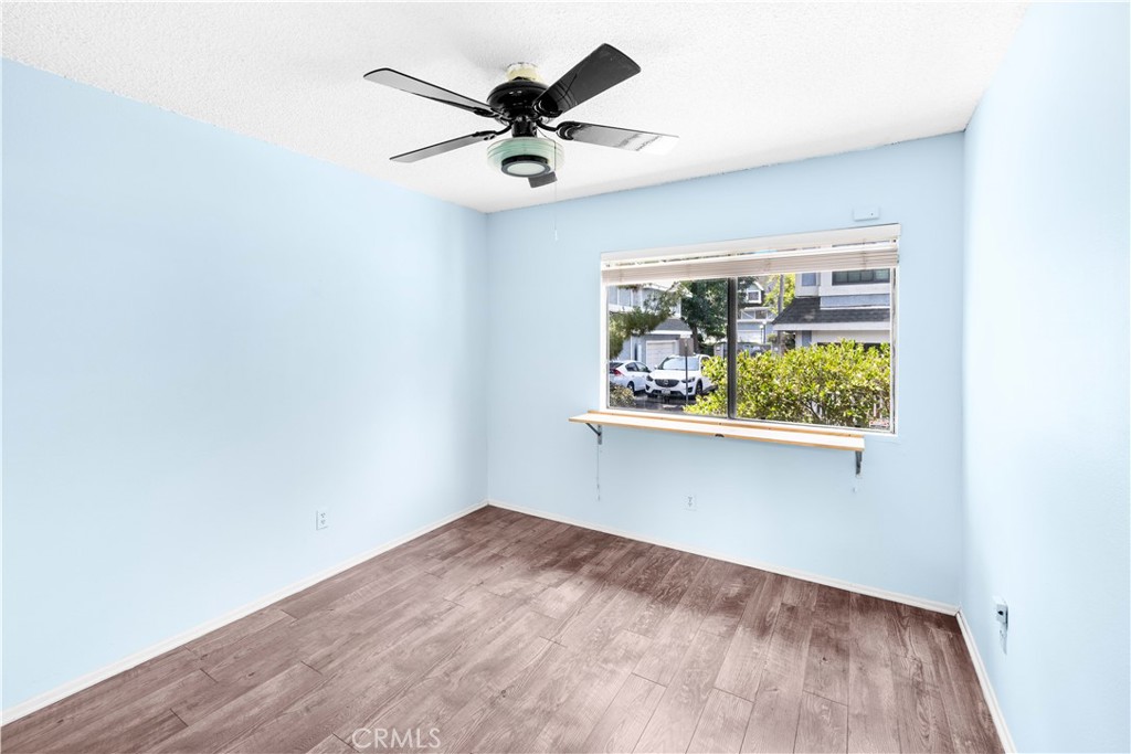 10126 Reseda Boulevard 121