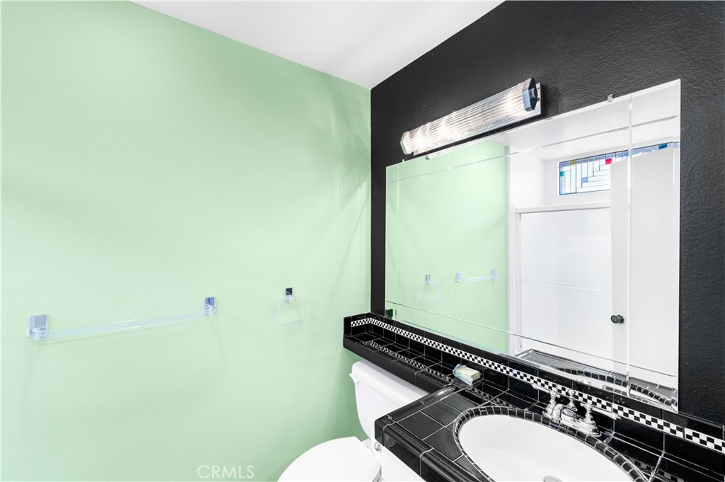 10126 Reseda Boulevard 121