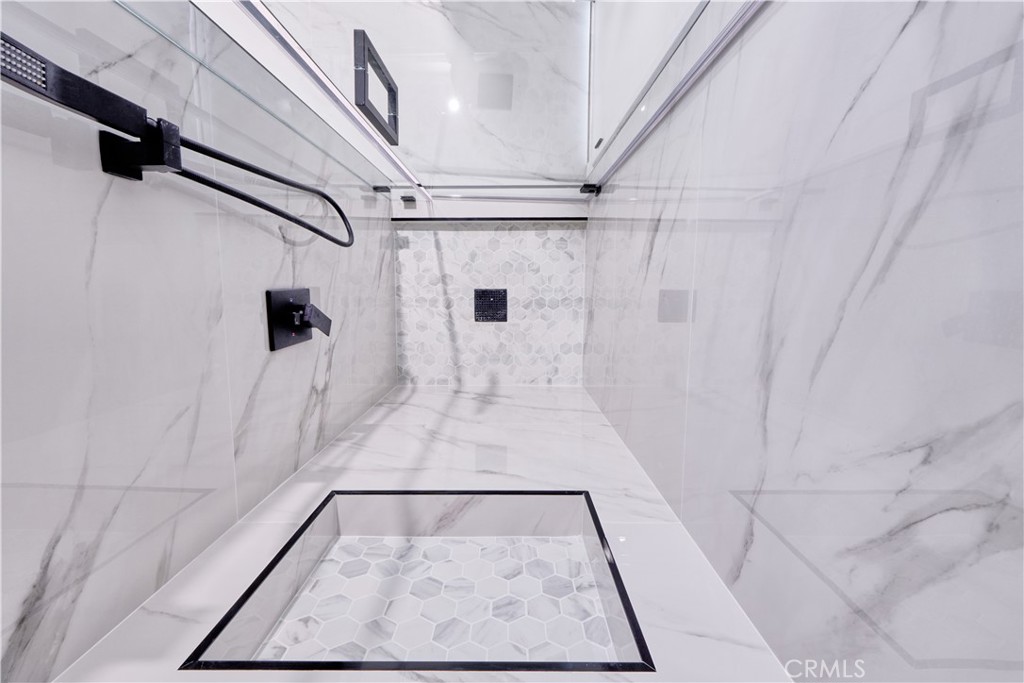 21284 Lycoming Street