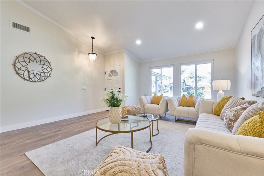 21284 Lycoming Street