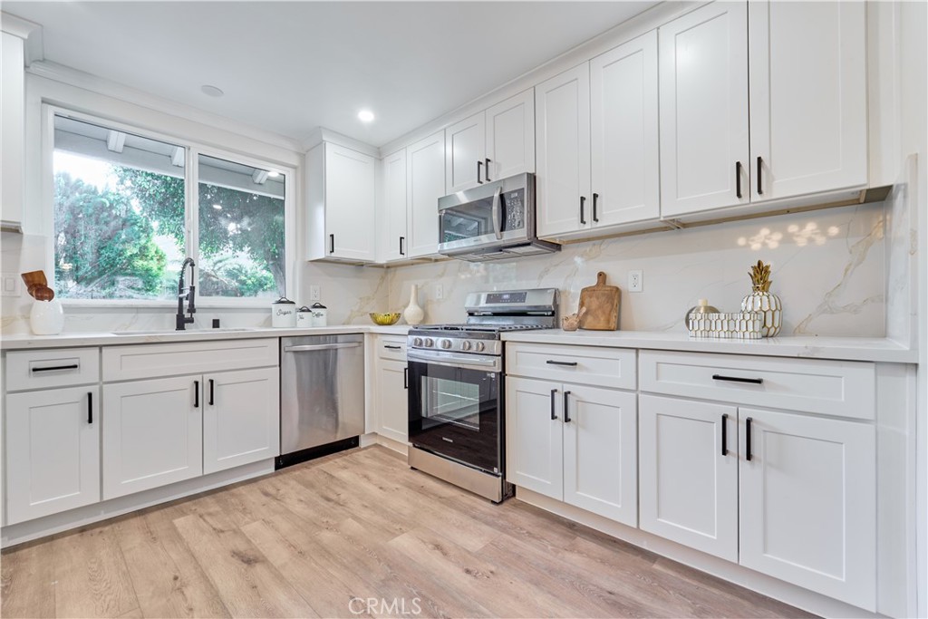 21284 Lycoming Street