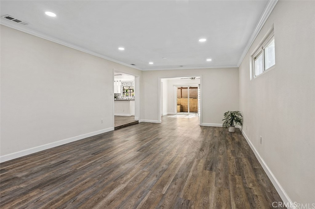 933 Beech Hill Avenue