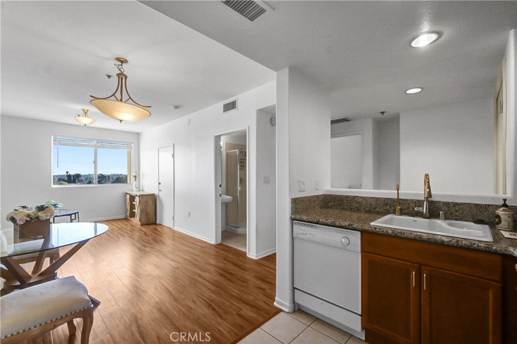 580 W Main Street 318