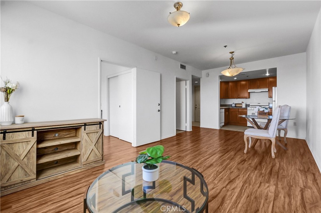 580 W Main Street 318