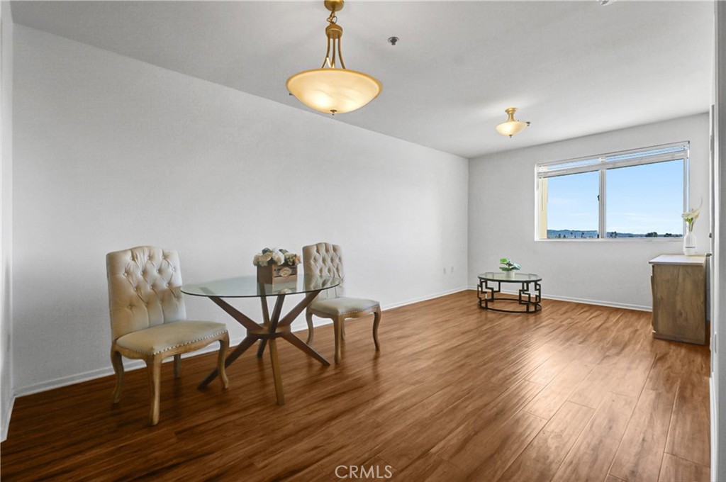 580 W Main Street 318