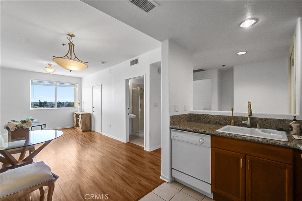 580 W Main Street 318