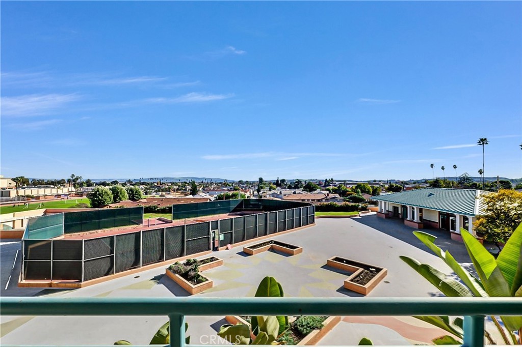 580 W Main Street 318