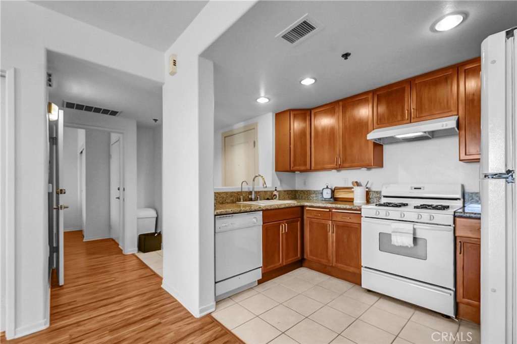 580 W Main Street 318