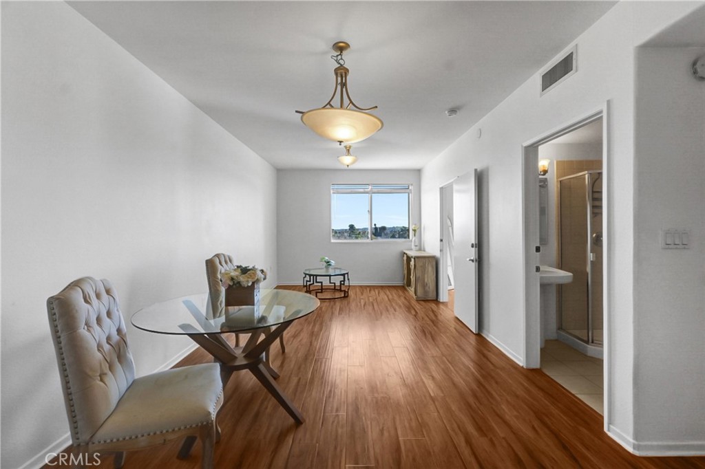 580 W Main Street 318