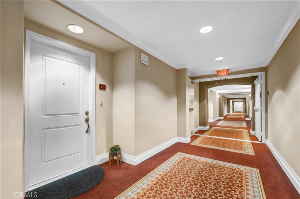 580 W Main Street 318