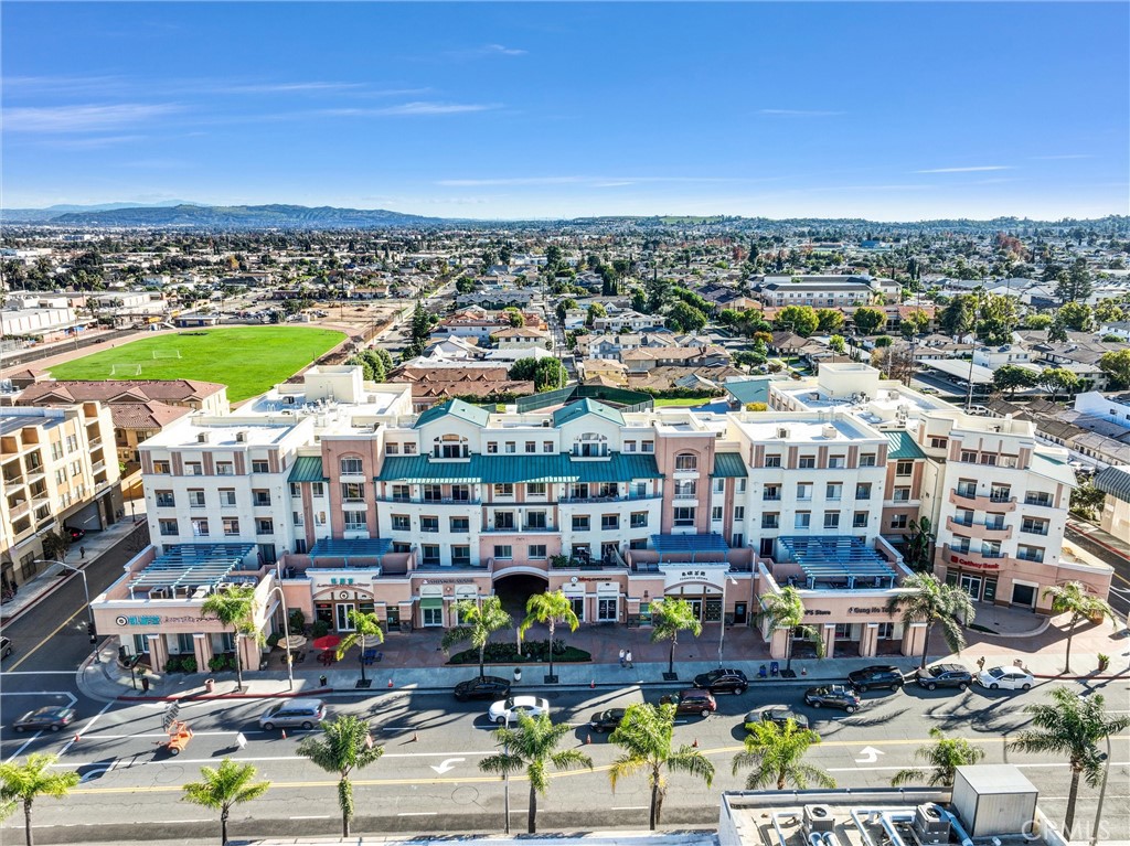 580 W Main Street 318