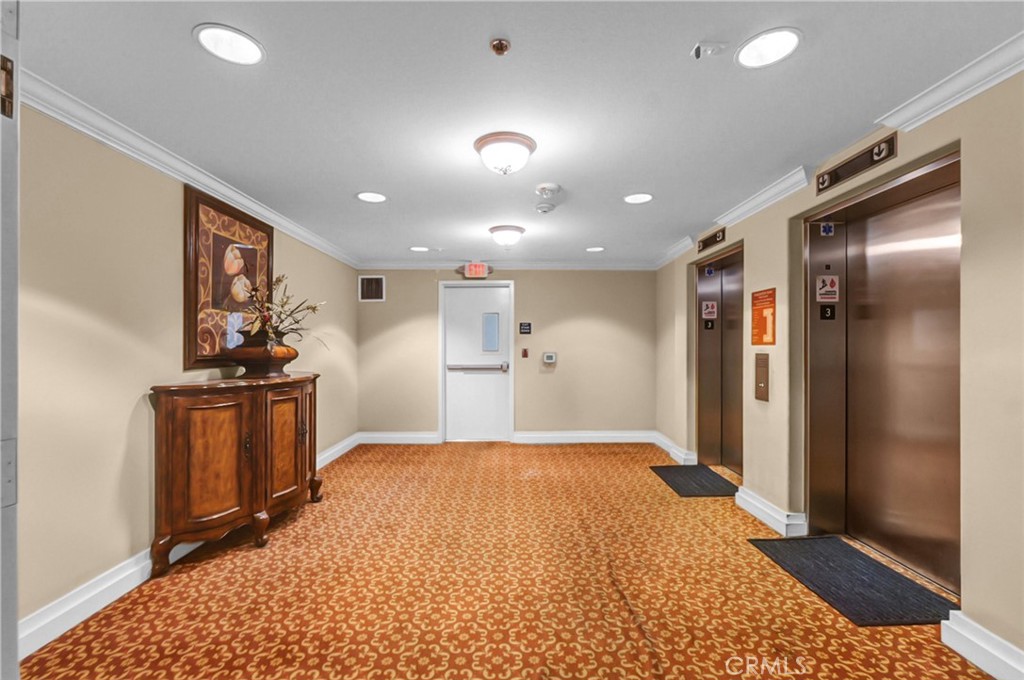 580 W Main Street 318