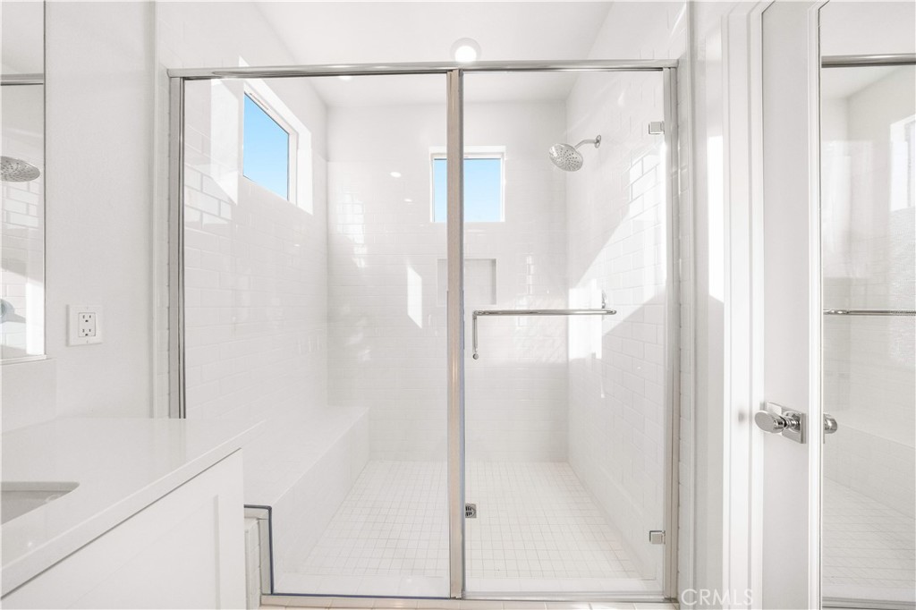 1698 Hollyleaf Terrace