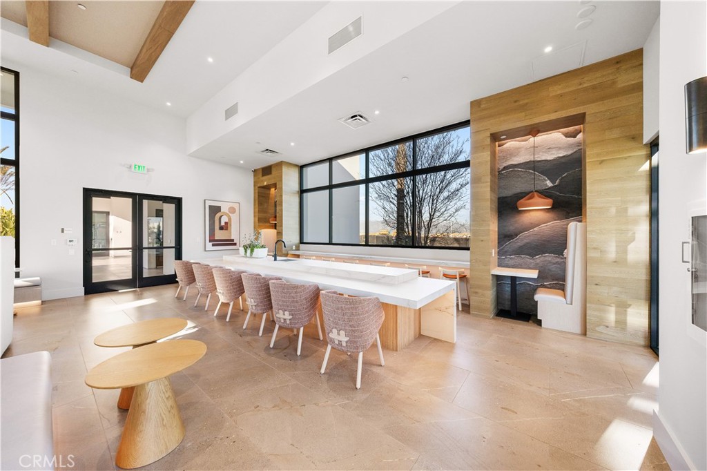 1698 Hollyleaf Terrace