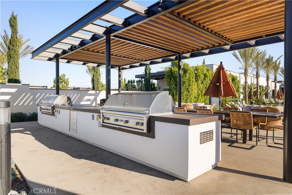 1698 Hollyleaf Terrace