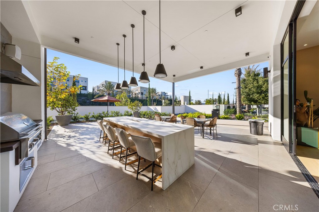 1698 Hollyleaf Terrace