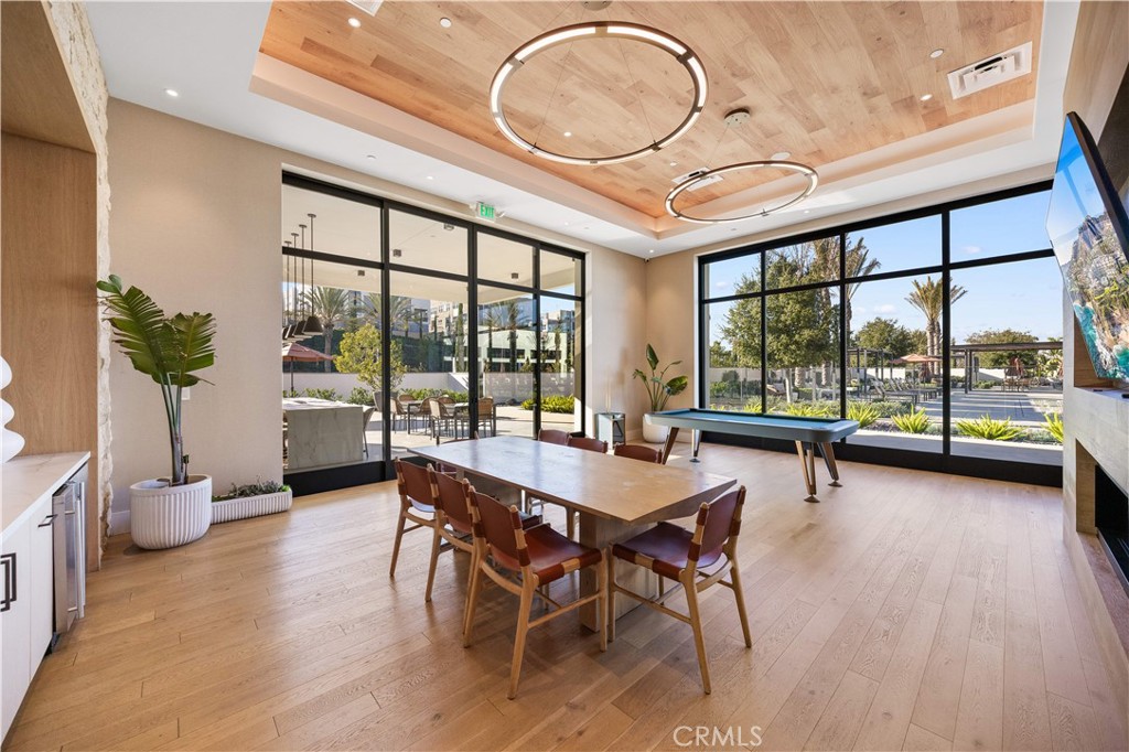 1698 Hollyleaf Terrace