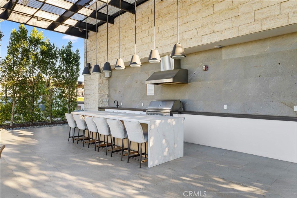 1698 Hollyleaf Terrace