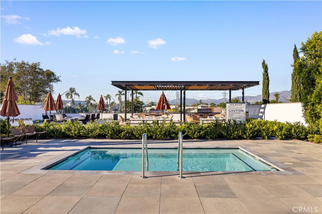 1698 Hollyleaf Terrace