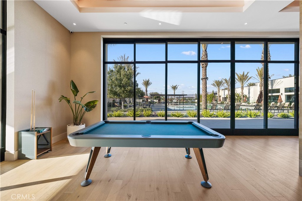 1698 Hollyleaf Terrace