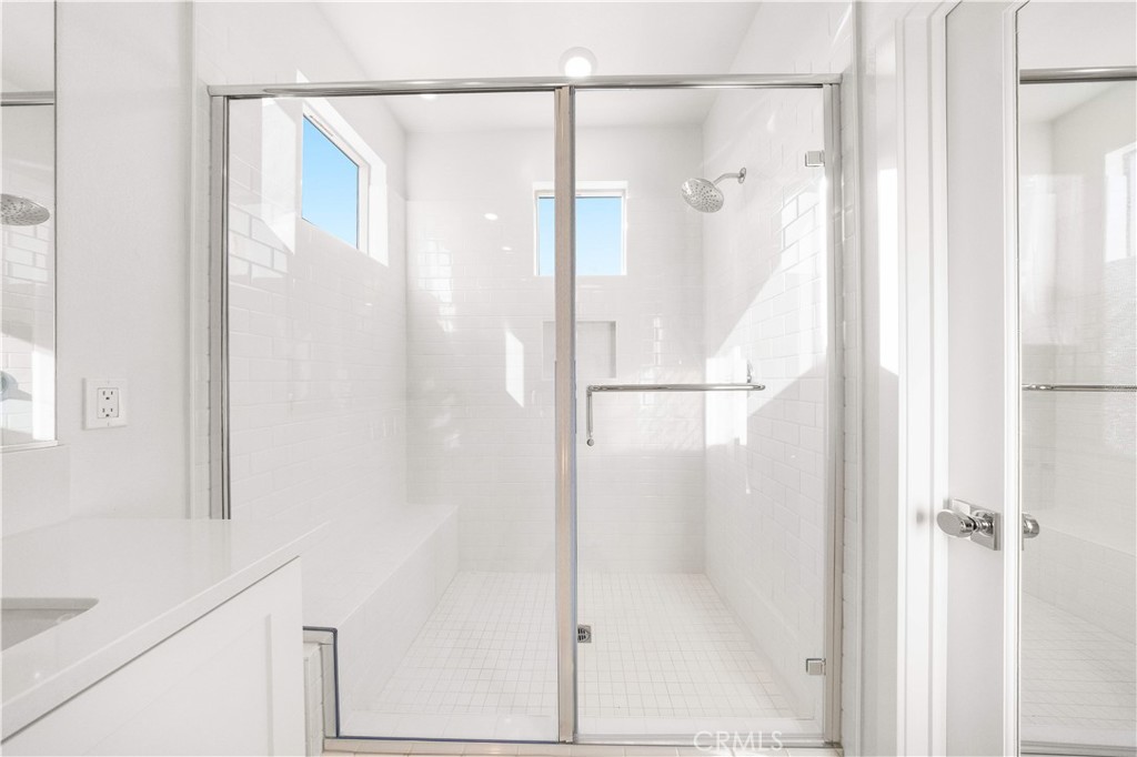 1698 Hollyleaf Terrace