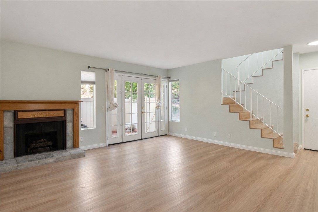 23777 Highland Valley